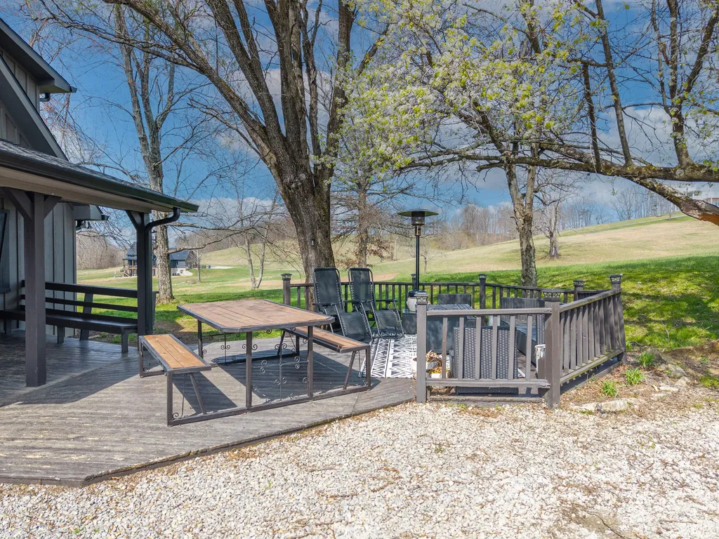 324 Little Creek Road Somerset KY 42503