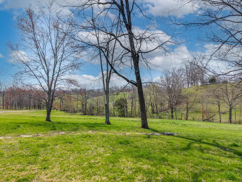 324 Little Creek Road Somerset KY 42503