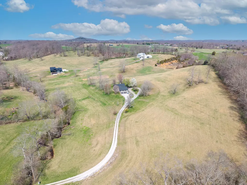 324 Little Creek Road Somerset KY 42503