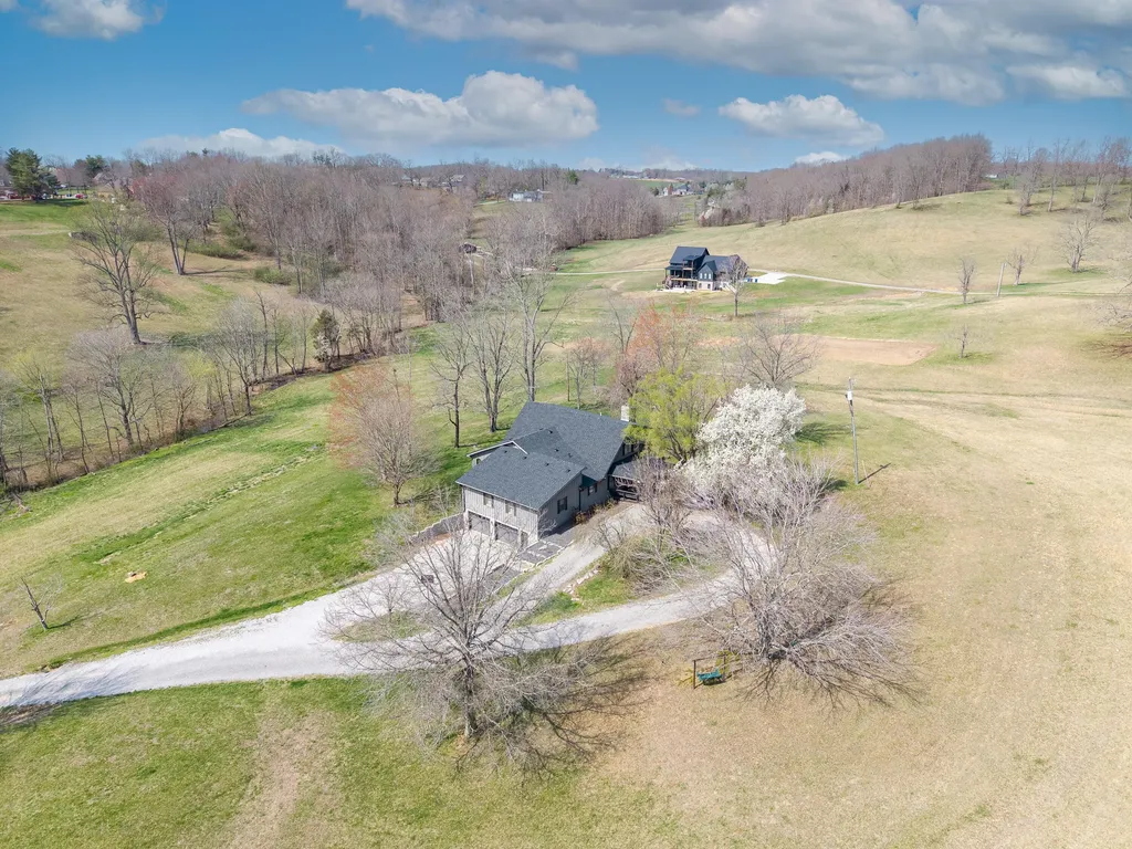 324 Little Creek Road Somerset KY 42503