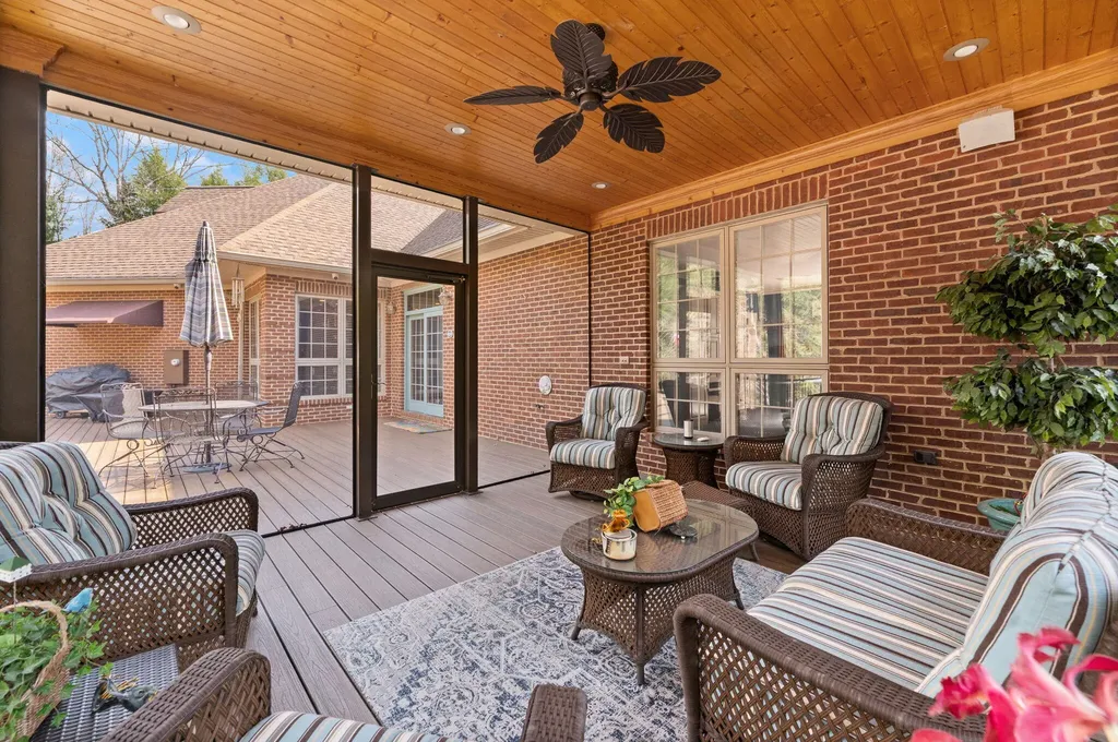 1917 Mallard Drive London KY 40741