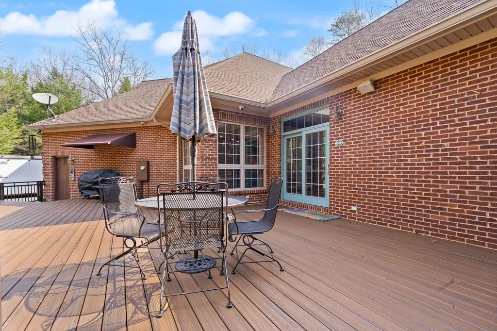 1917 Mallard Drive London KY 40741