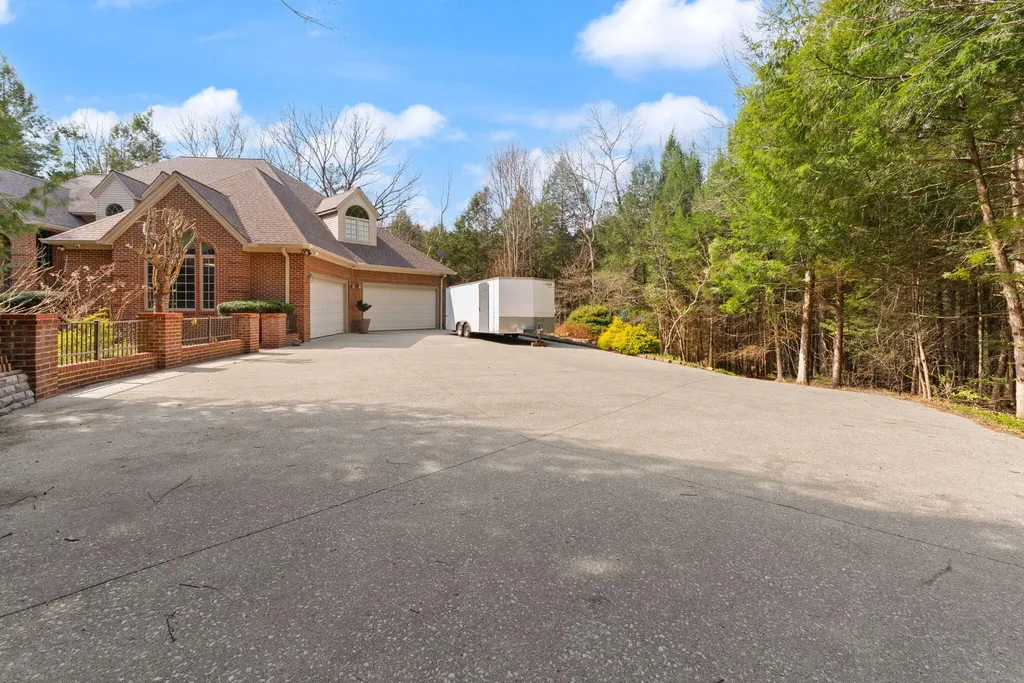1917 Mallard Drive London KY 40741