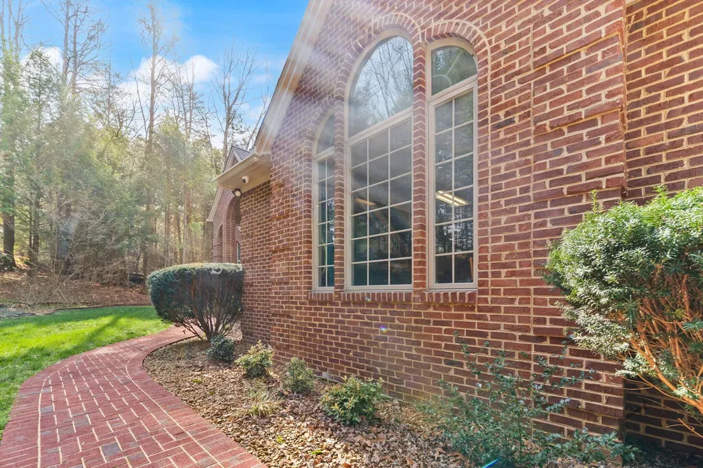 1917 Mallard Drive London KY 40741