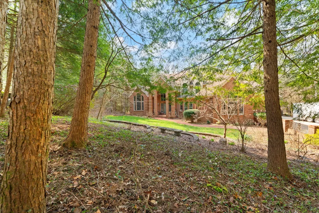 1917 Mallard Drive London KY 40741