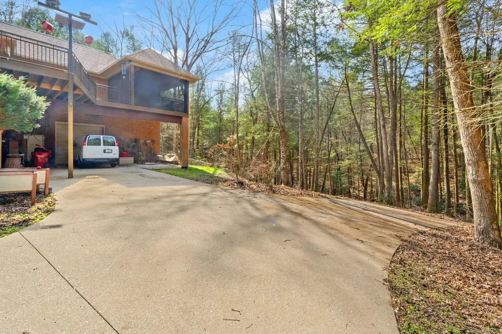 1917 Mallard Drive London KY 40741