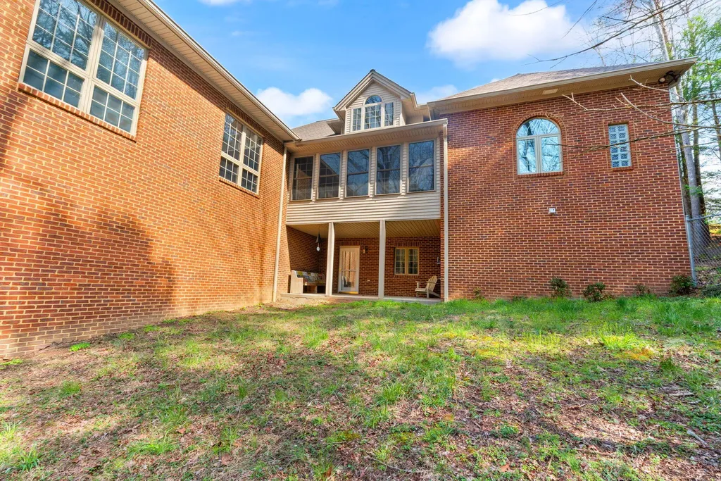 1917 Mallard Drive London KY 40741