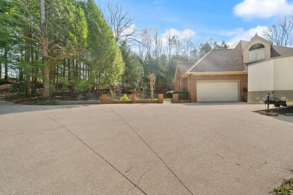 1917 Mallard Drive London KY 40741