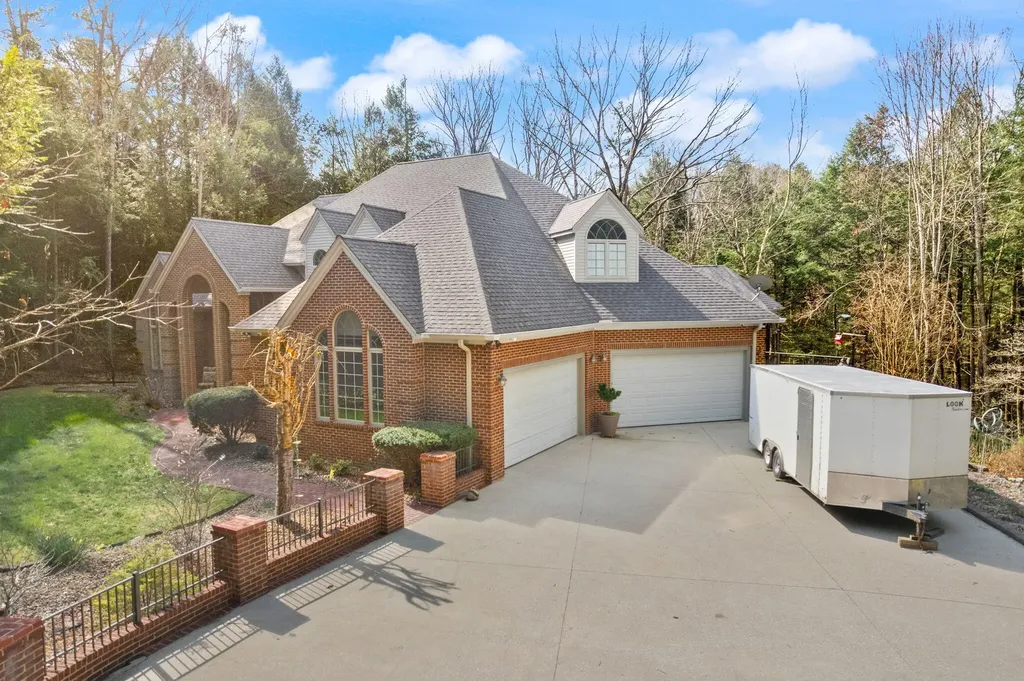 1917 Mallard Drive London KY 40741