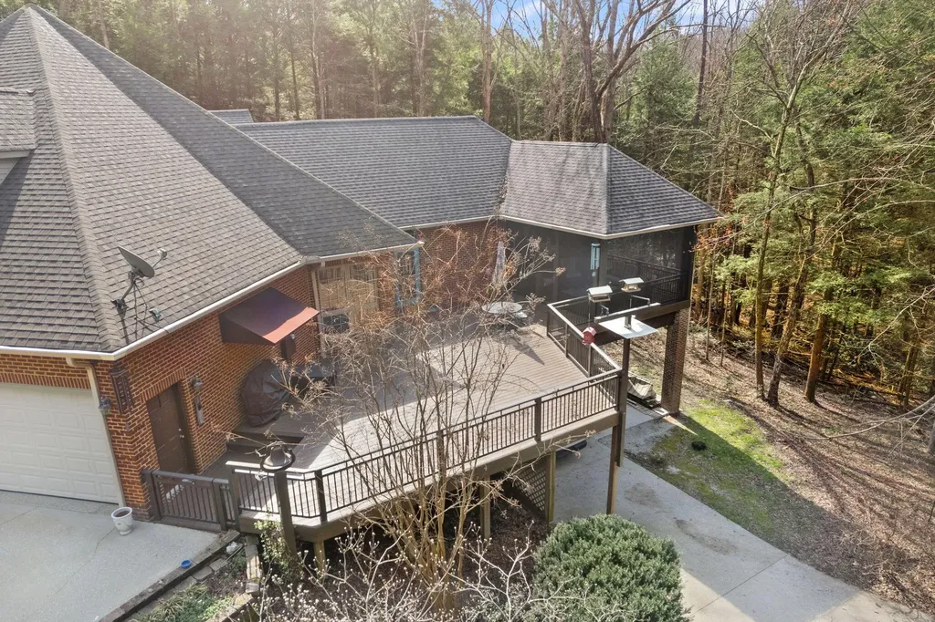 1917 Mallard Drive London KY 40741