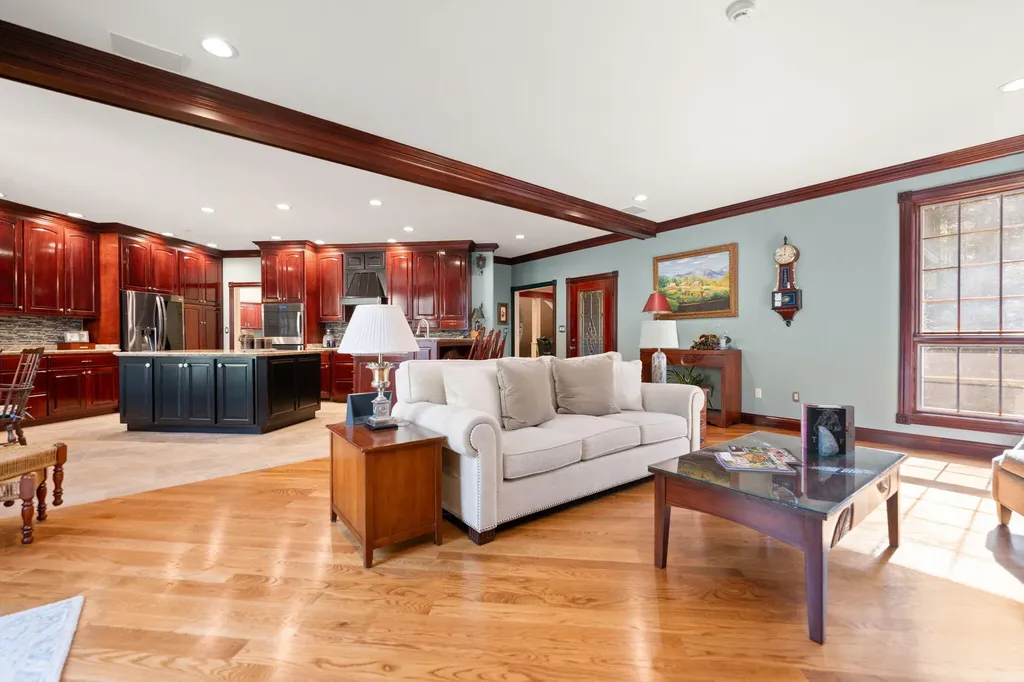 1917 Mallard Drive London KY 40741