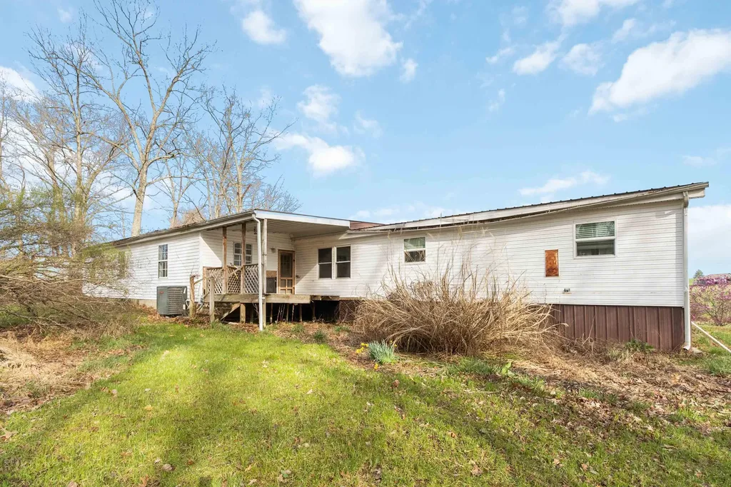 139 Mercer Road Waynesburg KY 40489