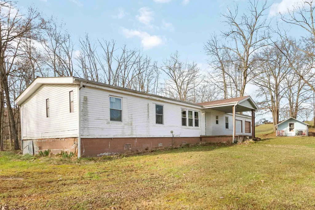 139 Mercer Road Waynesburg KY 40489
