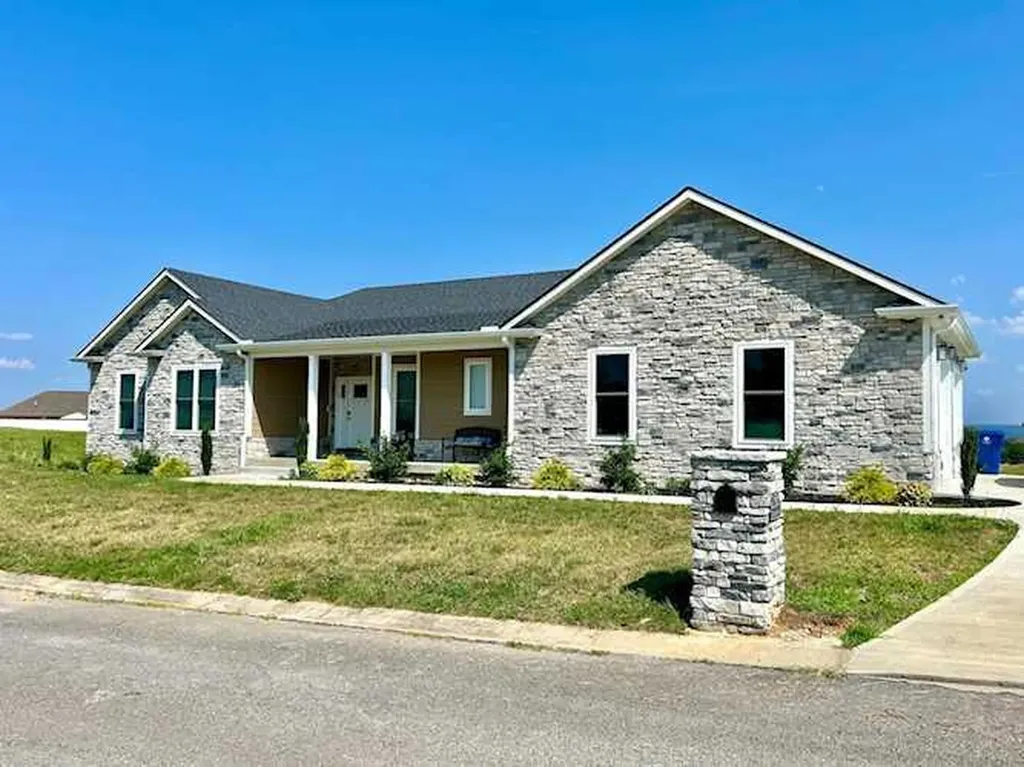 100 Sunrise Path Somerset KY 42503