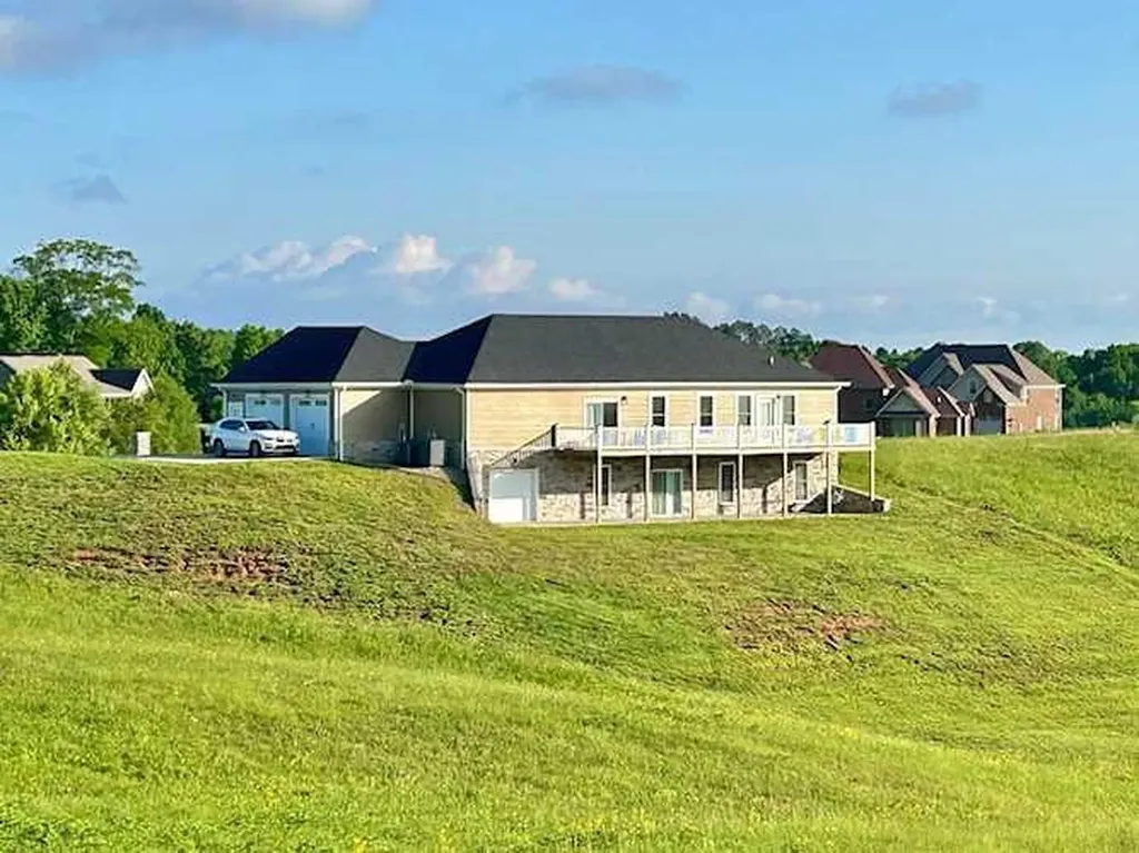 100 Sunrise Path Somerset KY 42503