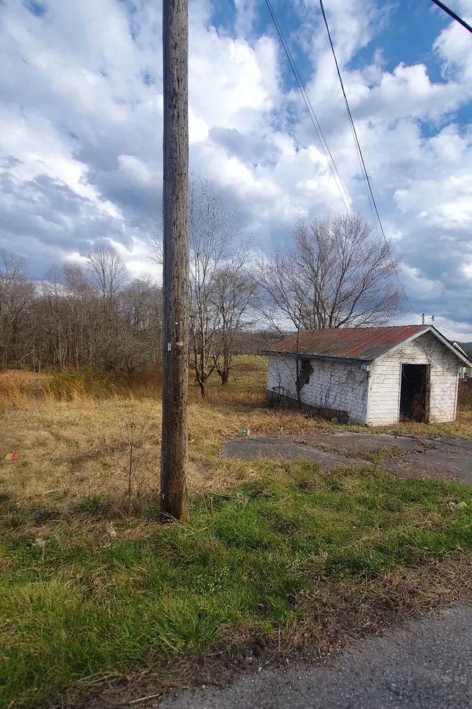 694 N Kentucky 830 Corbin KY 40701