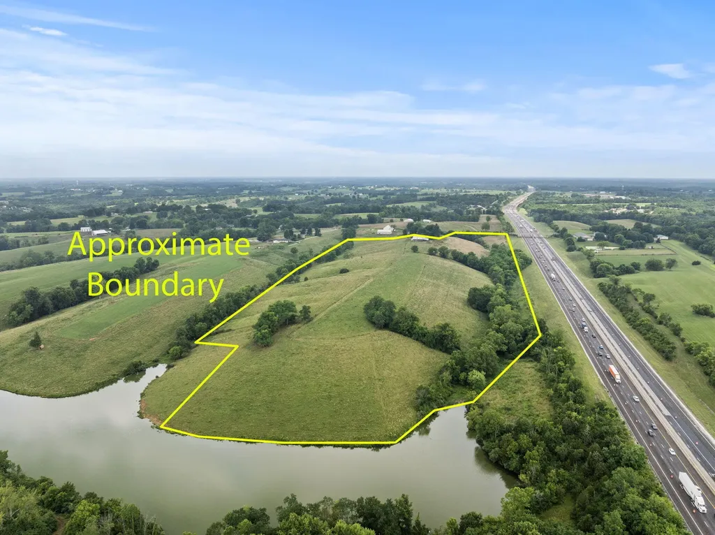 1050 Bannister Pike Dry Ridge KY 41035