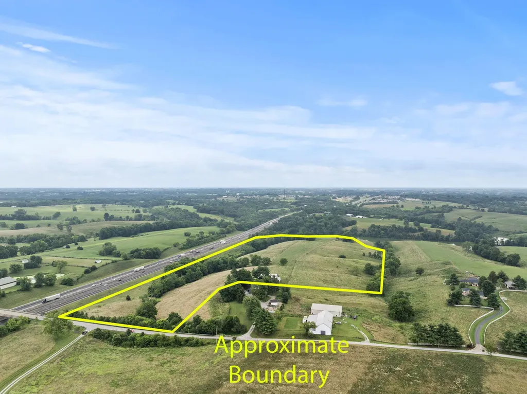 1050 Bannister Pike Dry Ridge KY 41035