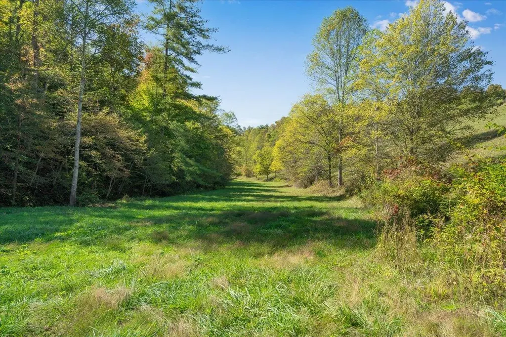 9999 Ky-15 Campton KY 41301