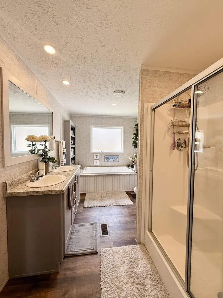 7241 Ky-49 Liberty KY 42539