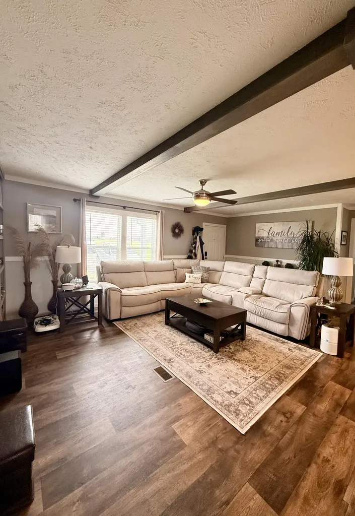 7241 Ky-49 Liberty KY 42539