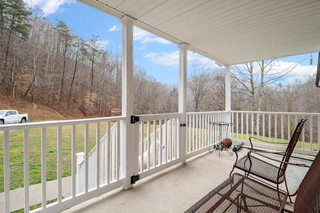 1291 Polls Creek Road Smilax KY 41764
