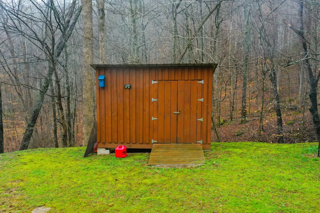1291 Polls Creek Road Smilax KY 41764