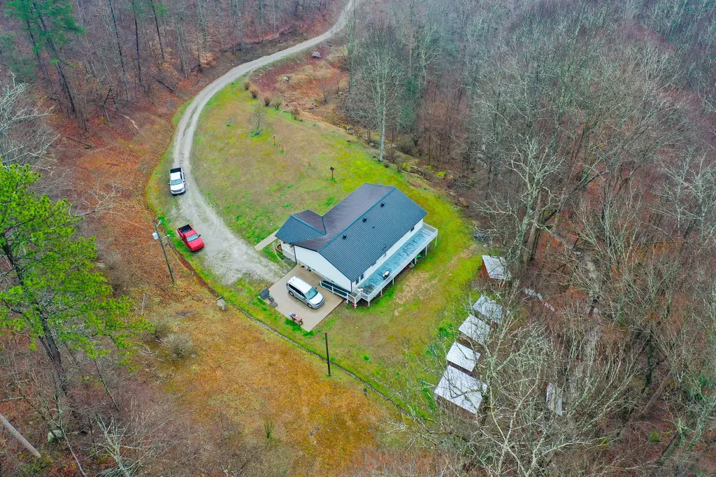 1291 Polls Creek Road Smilax KY 41764