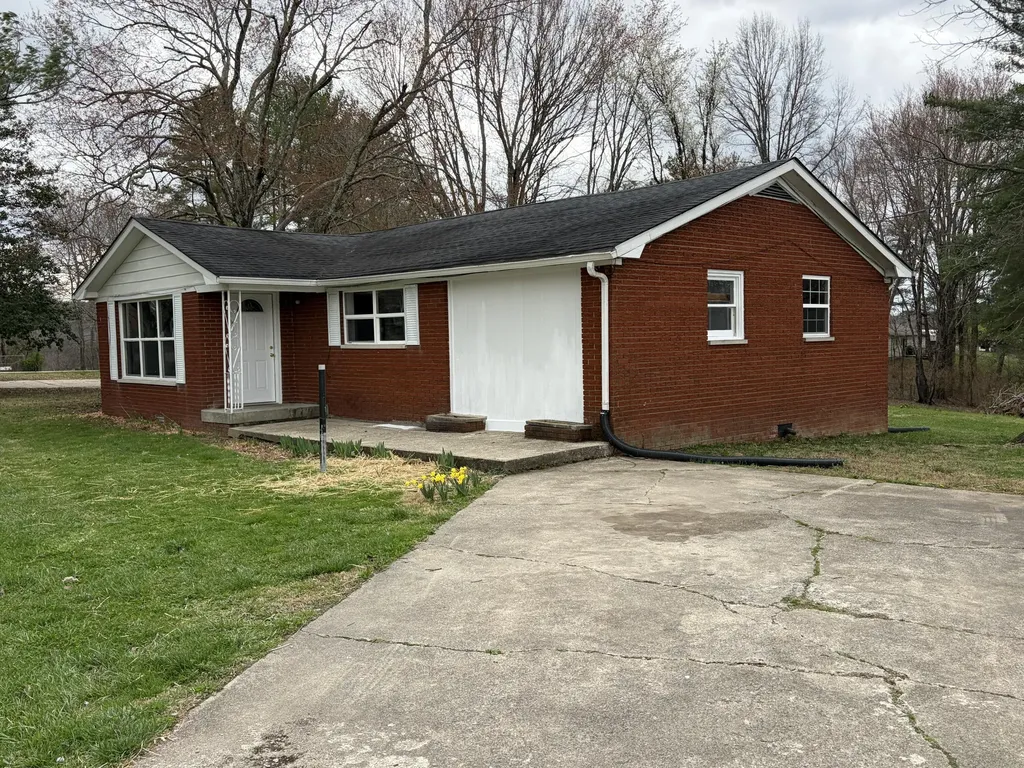 8105 Barbourville Road London KY 40744
