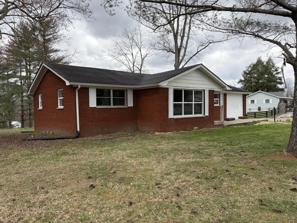 8105 Barbourville Road London KY 40744