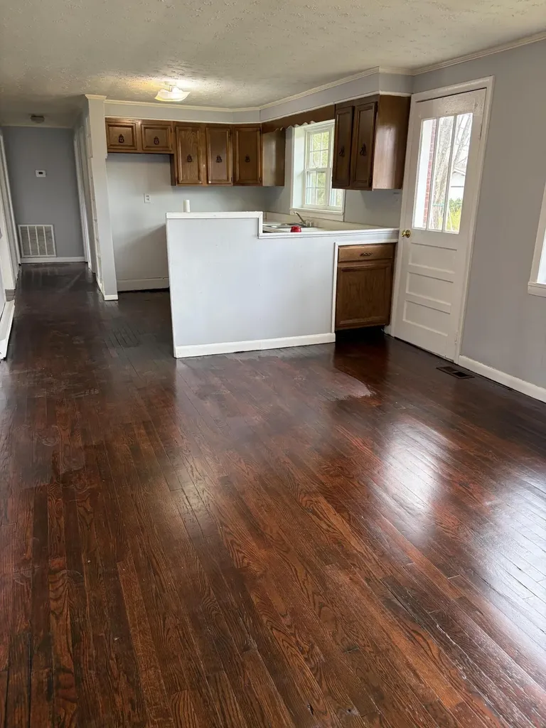 8105 Barbourville Road London KY 40744