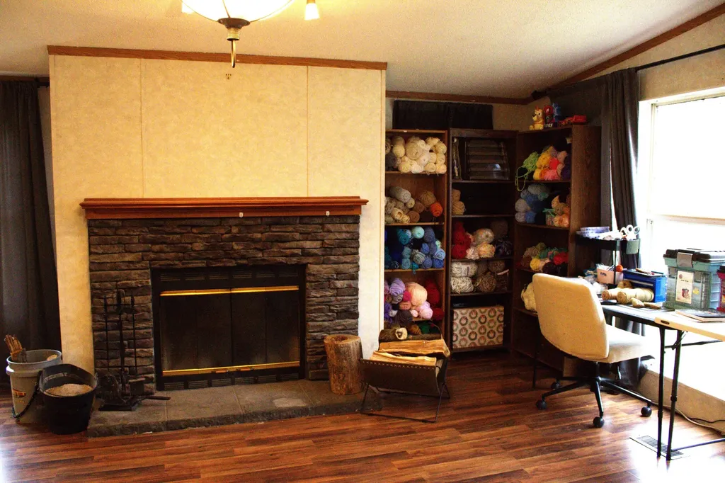 2864 Scrubgrass Road Gravel Switch KY 40328