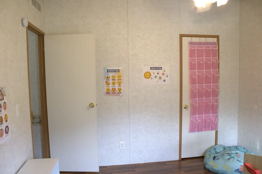 2864 Scrubgrass Road Gravel Switch KY 40328