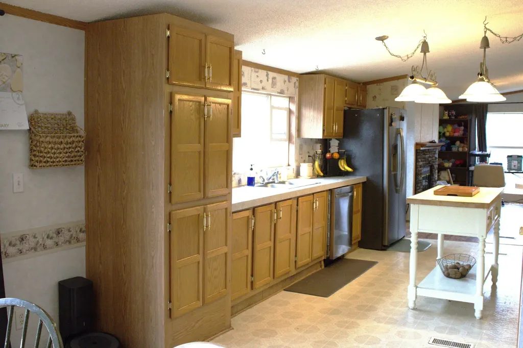 2864 Scrubgrass Road Gravel Switch KY 40328