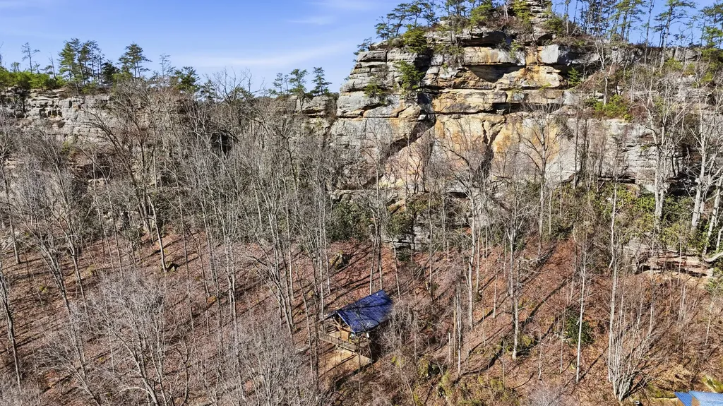 601 Twin Arch Road Stanton KY 40380