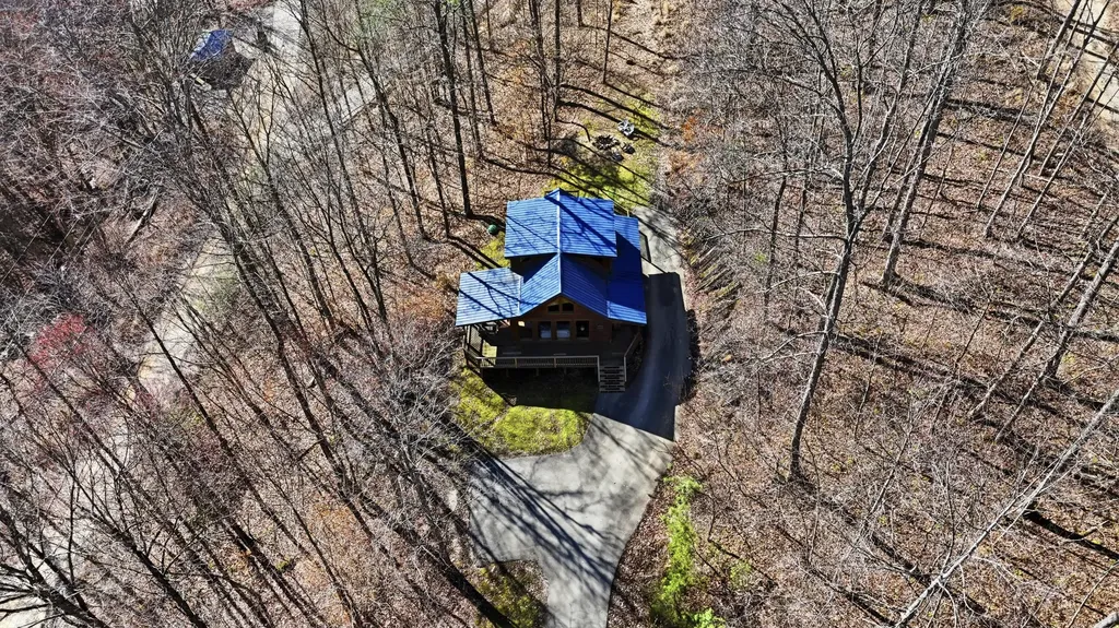 601 Twin Arch Road Stanton KY 40380