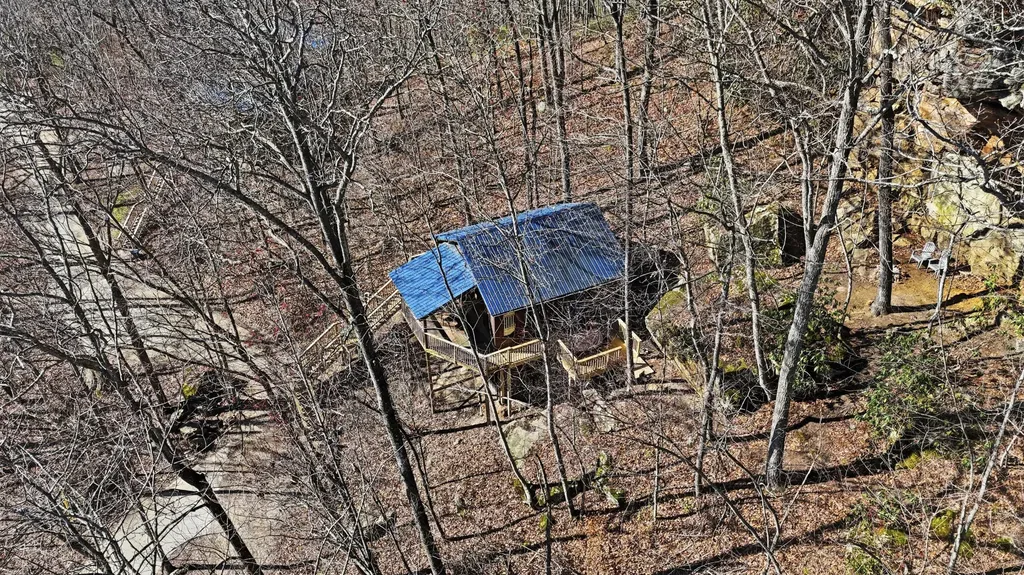 601 Twin Arch Road Stanton KY 40380
