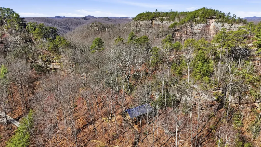 601 Twin Arch Road Stanton KY 40380