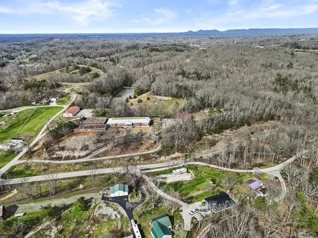 6930 Winchester Road Irvine KY 40336