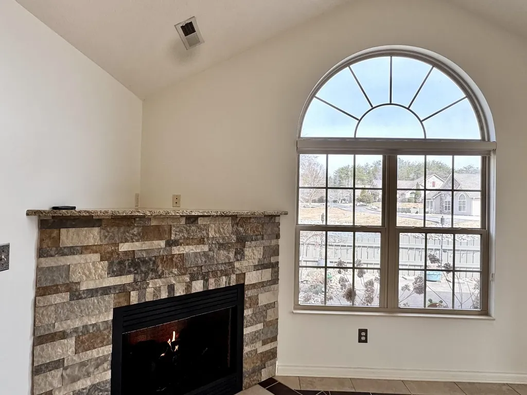 433 Deer Lake Place Bronston KY 42518