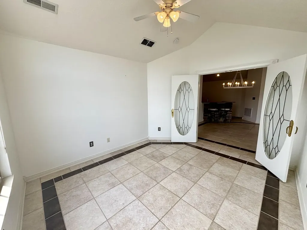 433 Deer Lake Place Bronston KY 42518