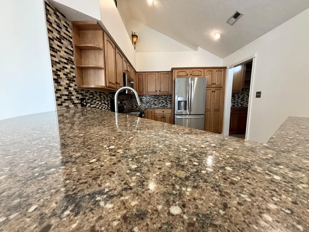 433 Deer Lake Place Bronston KY 42518