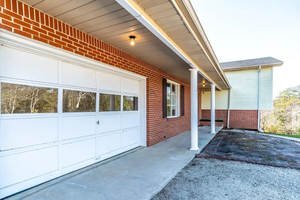 1433 Gravel Lick Branch Road Waco KY 40385