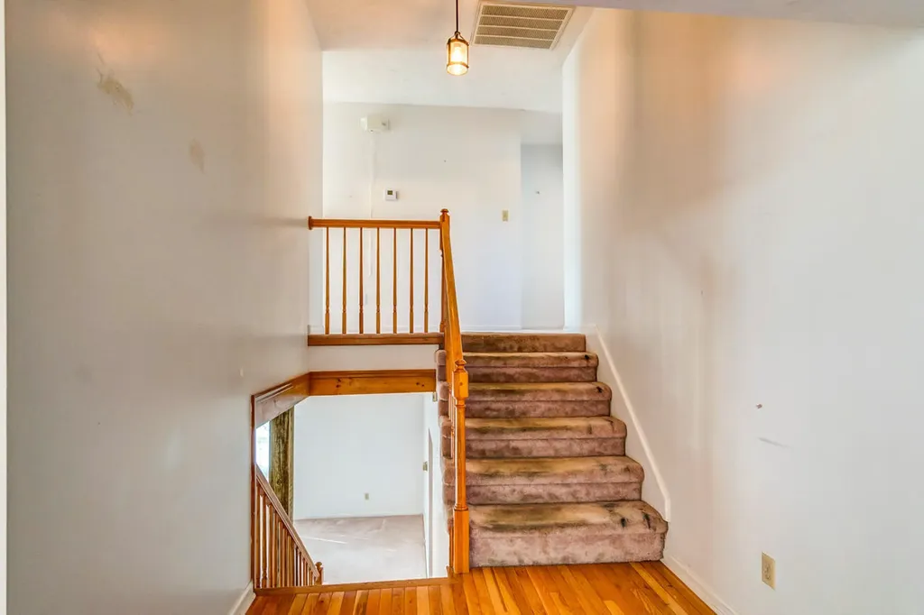 1433 Gravel Lick Branch Road Waco KY 40385