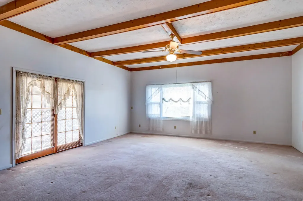 1433 Gravel Lick Branch Road Waco KY 40385