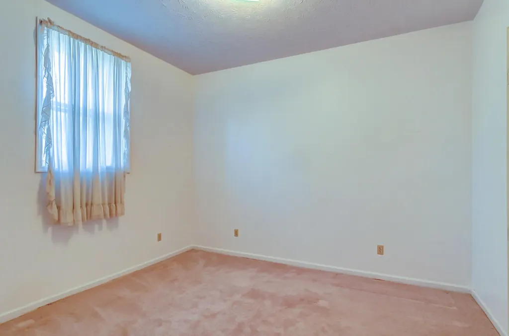 1433 Gravel Lick Branch Road Waco KY 40385
