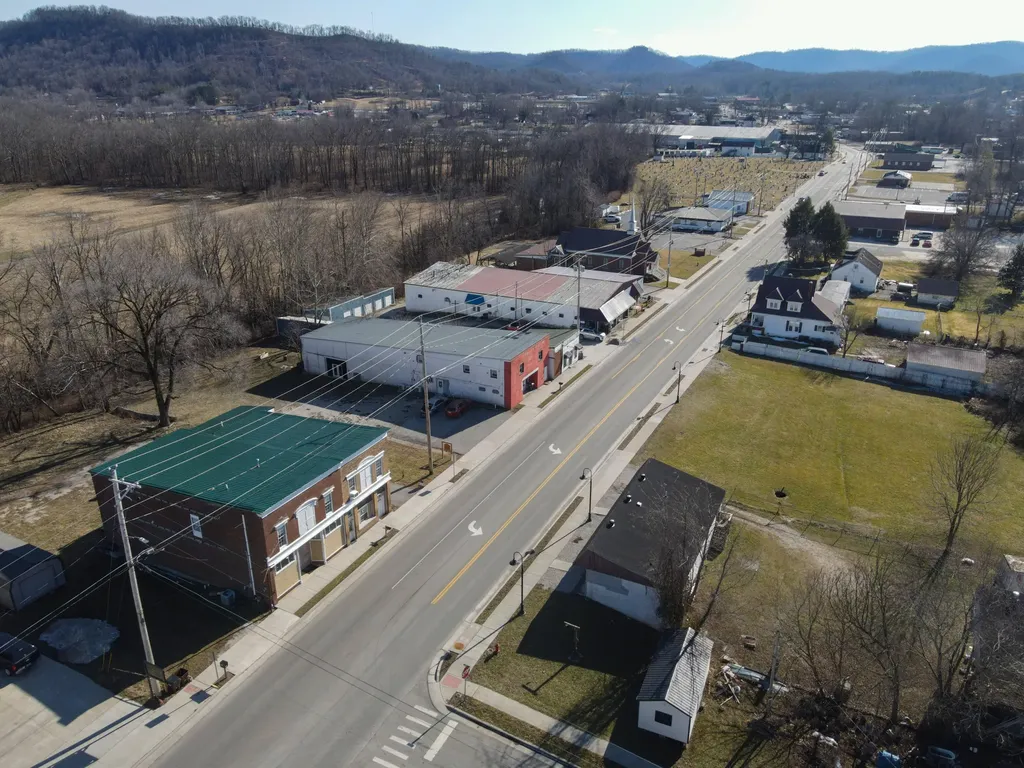480 N Main Street Stanton KY 40380