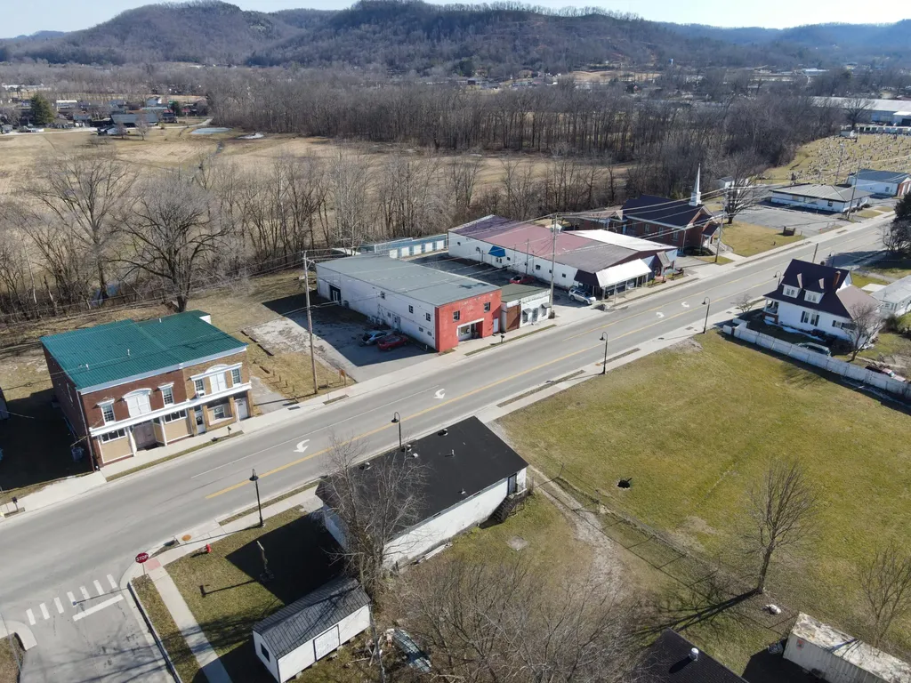 480 N Main Street Stanton KY 40380
