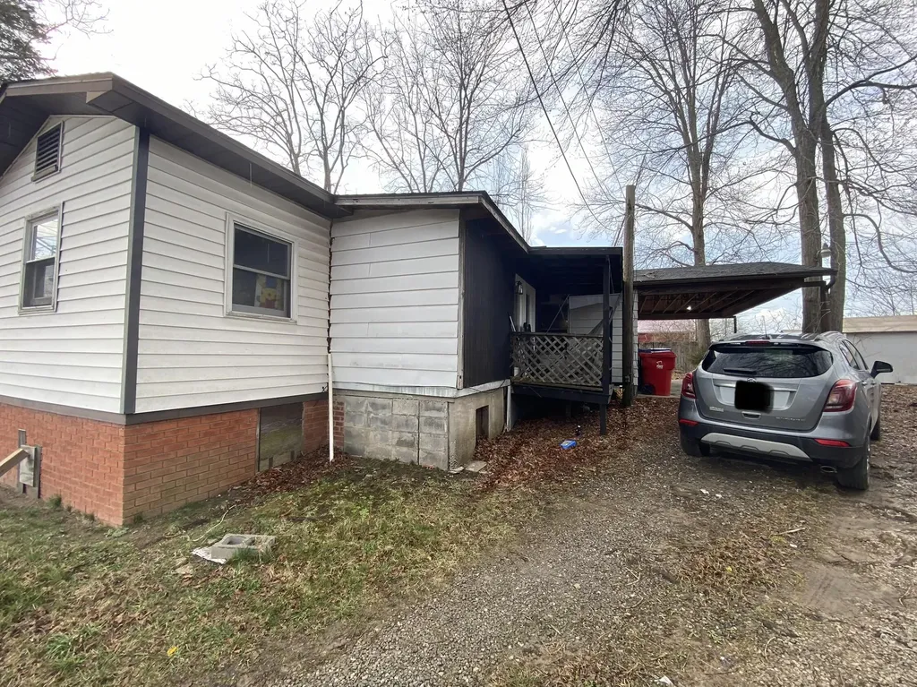 159 And 163 Peggy Lane Corbin KY 40701