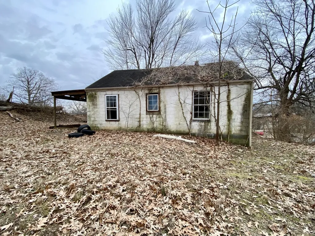 420 N 5th Street Central City KY 42330